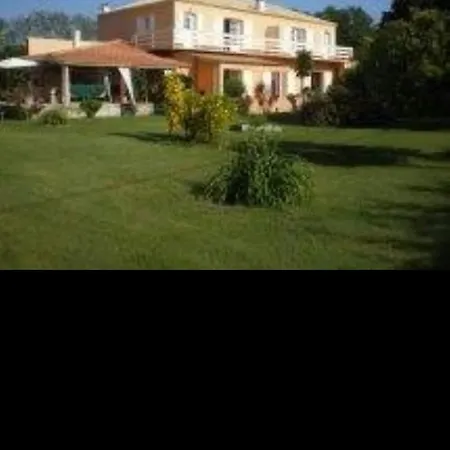 Santa Karina Apartment